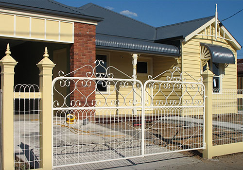 Brunswick Woven Wire Driveway Gates